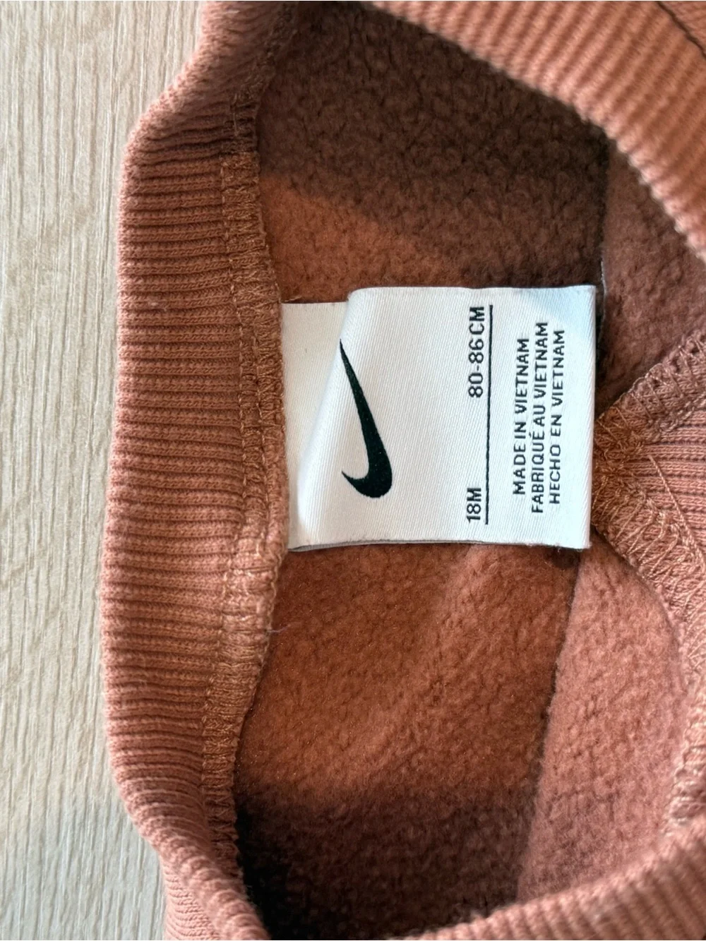 Nike Rust Brown Crewneck Sweatshirt and Joggers Set with White Swoosh - Picture 4 of 4